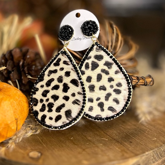 Earrings - Picture 2 of 2